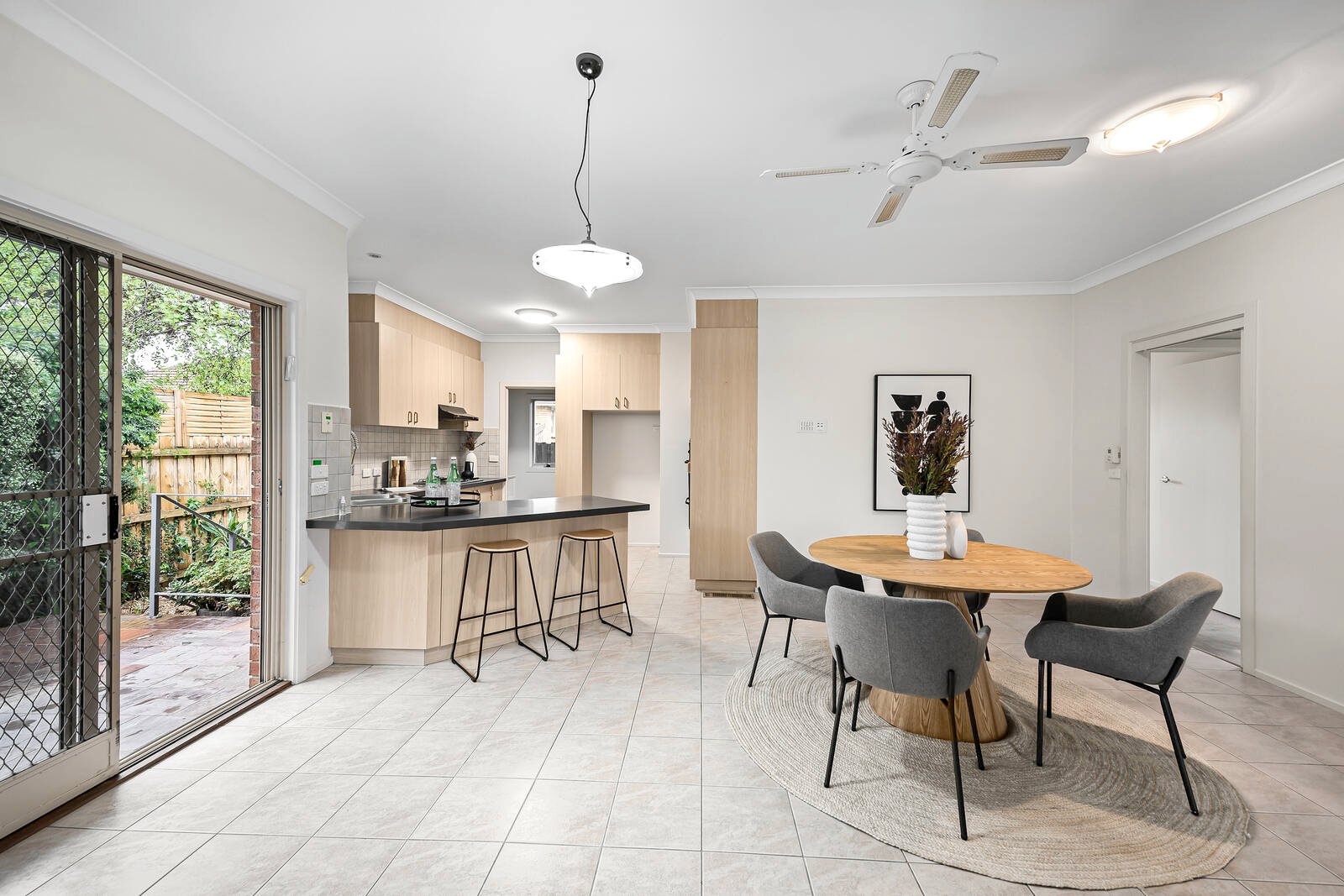 Property Gallery Thumbnail 3