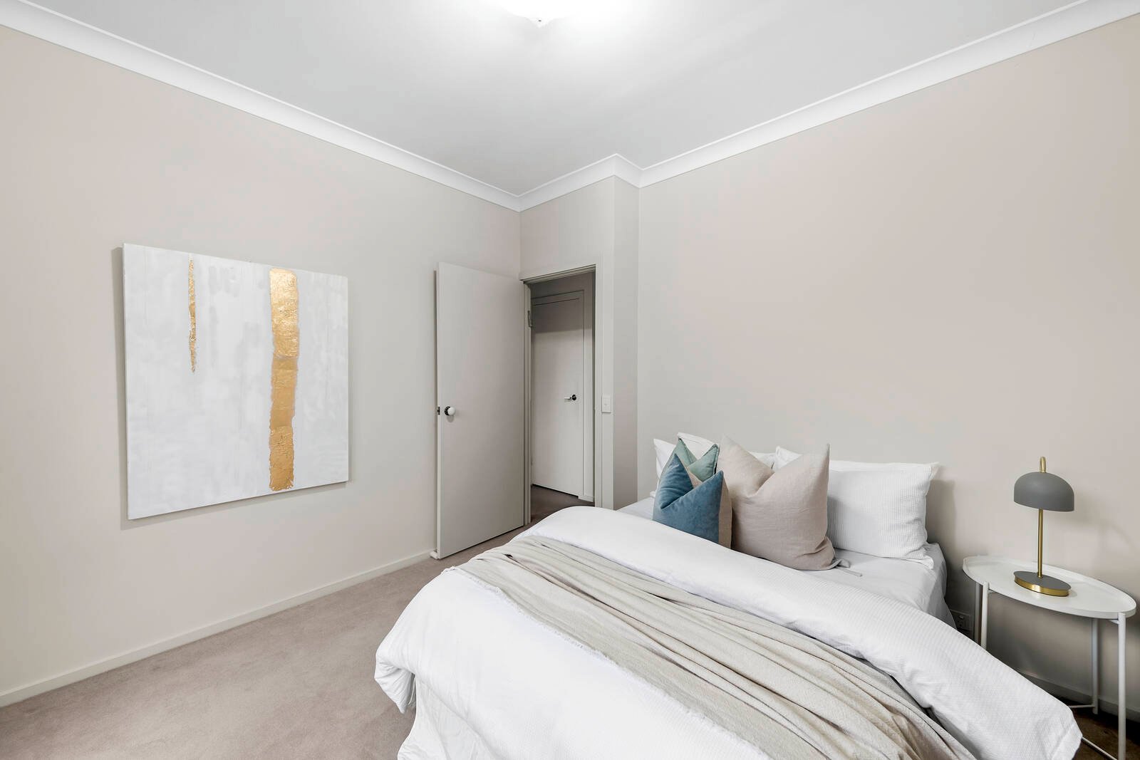 Property Gallery Thumbnail 7