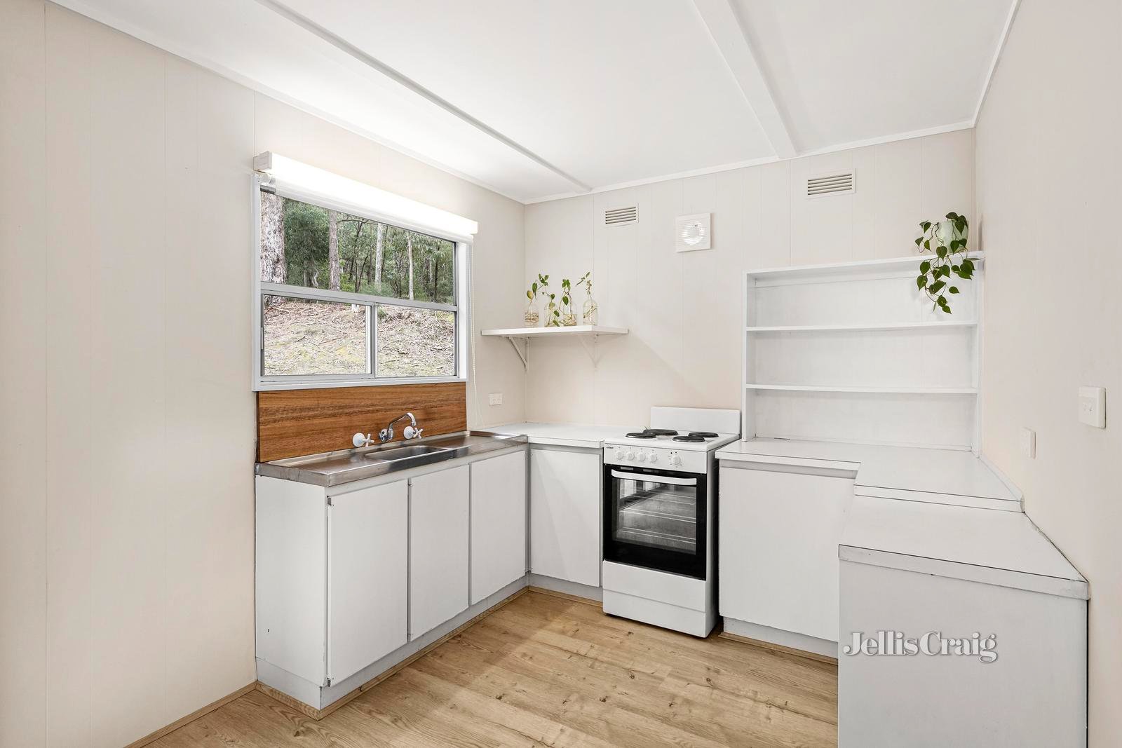 2229 Melba Highway, Dixons Creek image 3