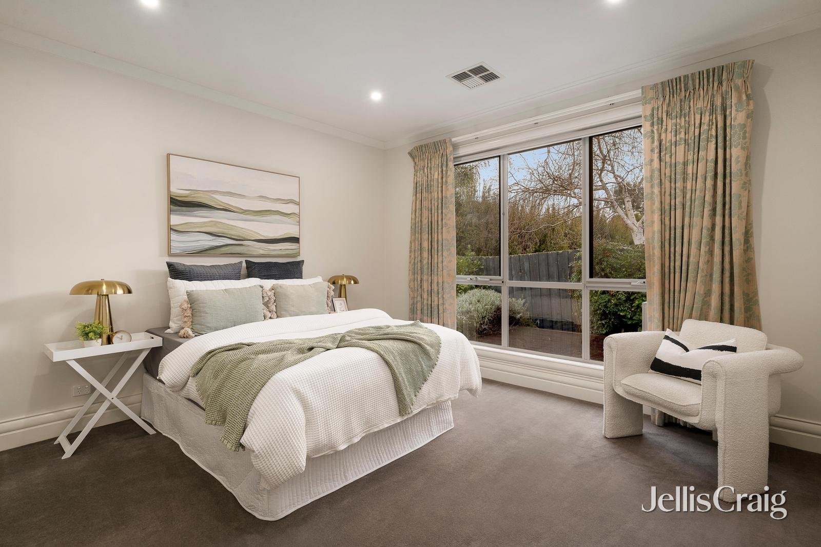 2/22a Hamilton Avenue, Blackburn image 7