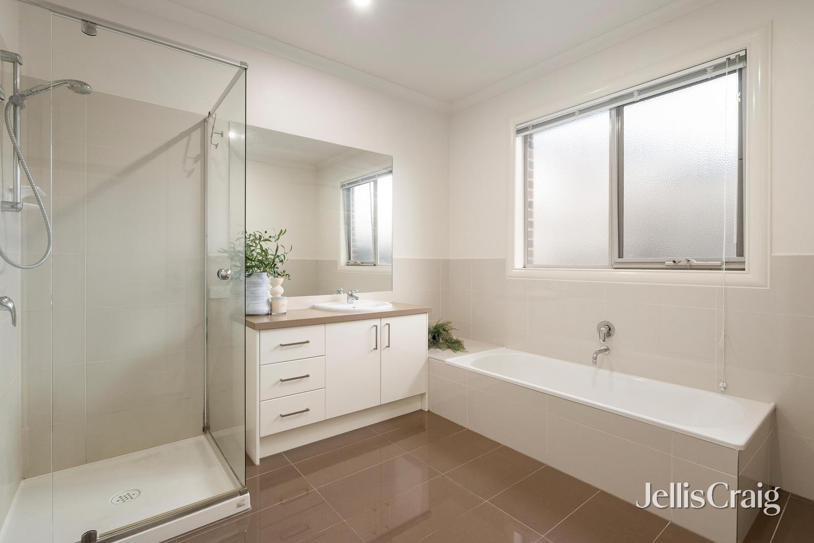 2/22a Hamilton Avenue, Blackburn image 9