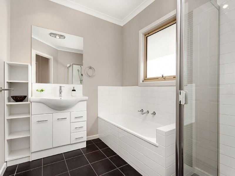 2/23 Barcelona Street, Box Hill image 9
