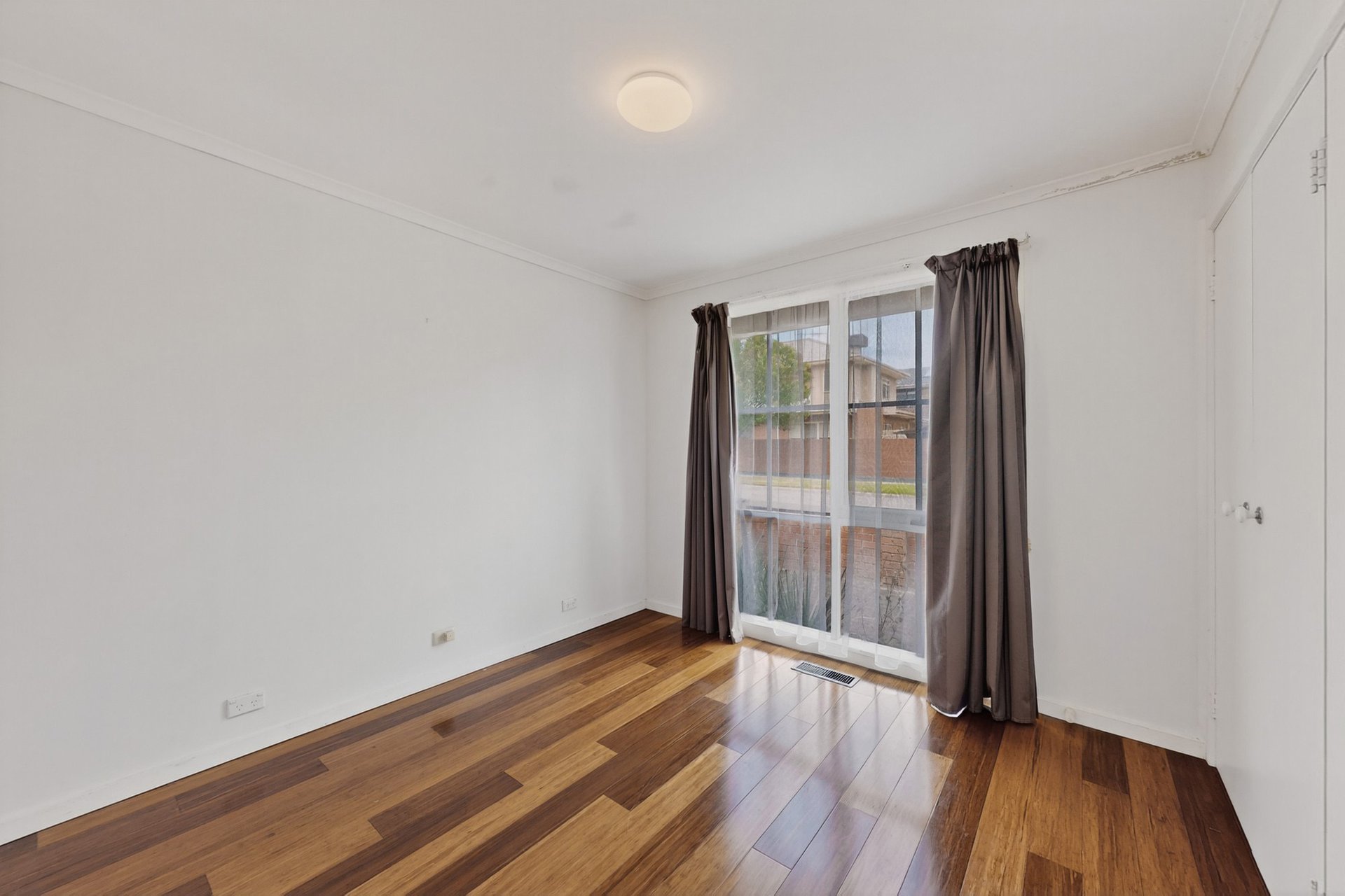 2/23 Browns Road, Bentleigh East image 4