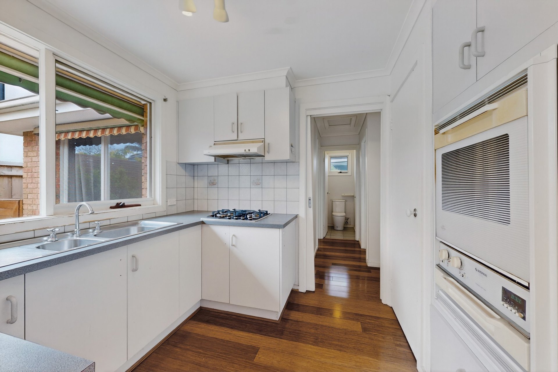 2/23 Browns Road, Bentleigh East image 6