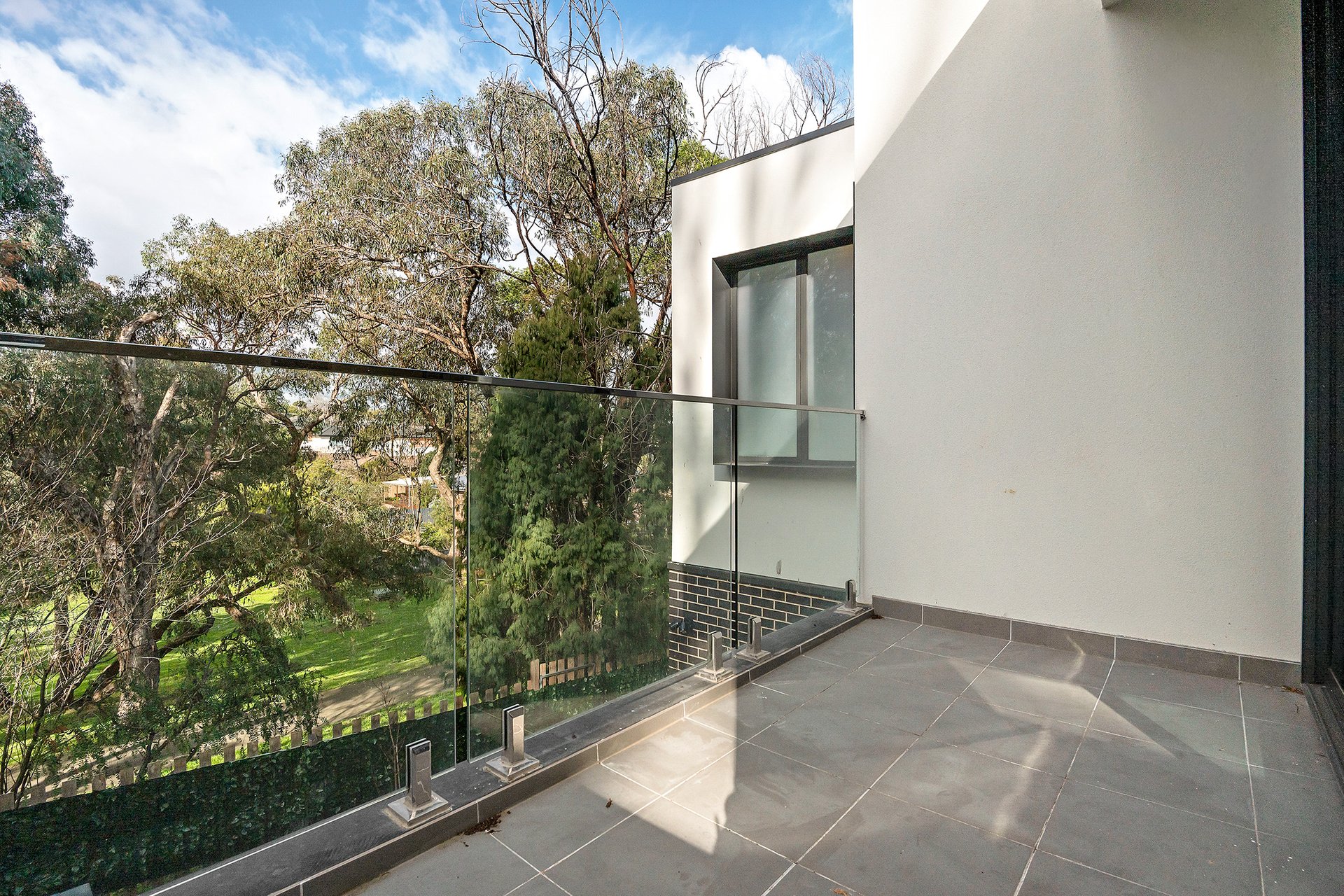 Property Gallery Thumbnail 5