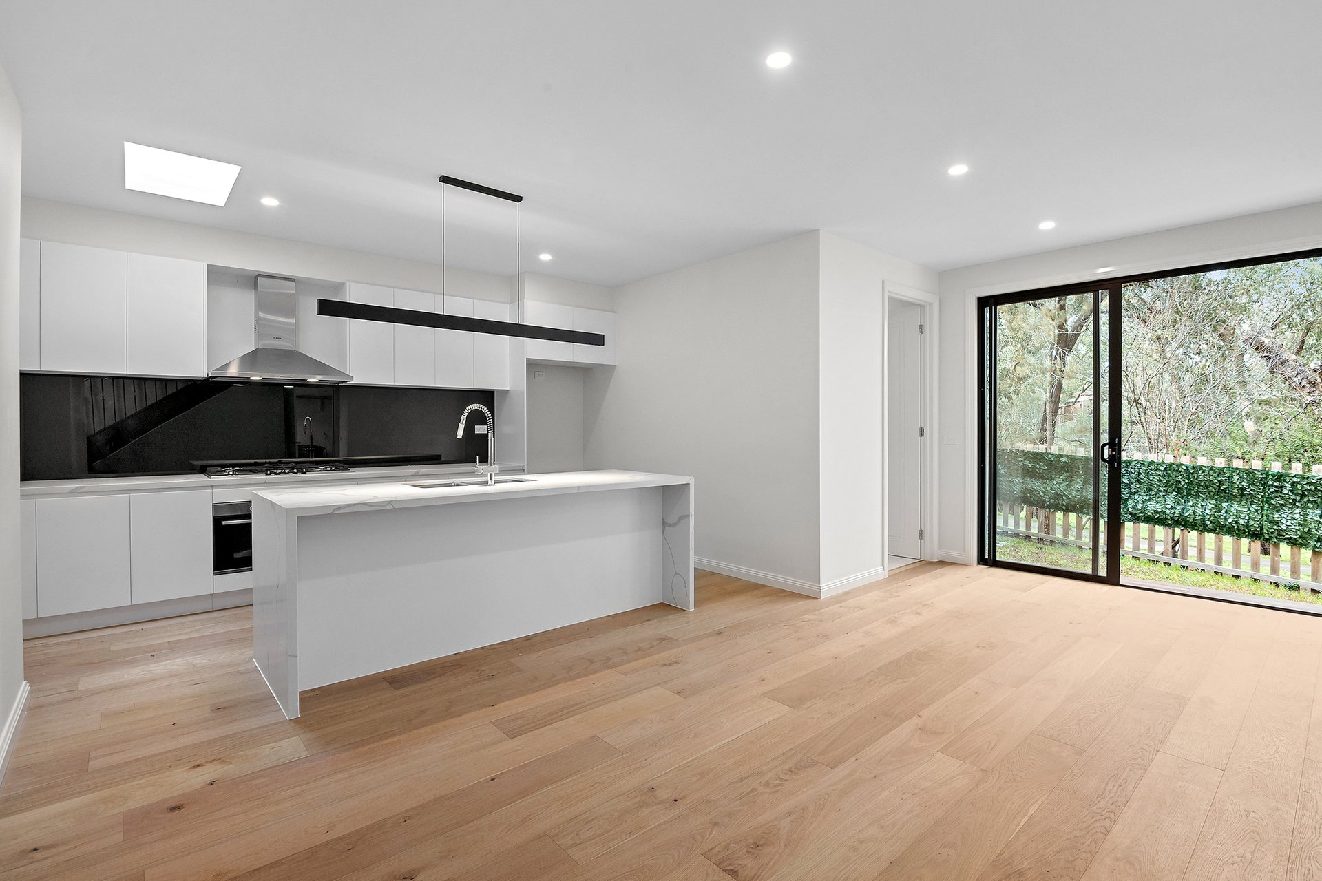 Property Gallery - Main Image