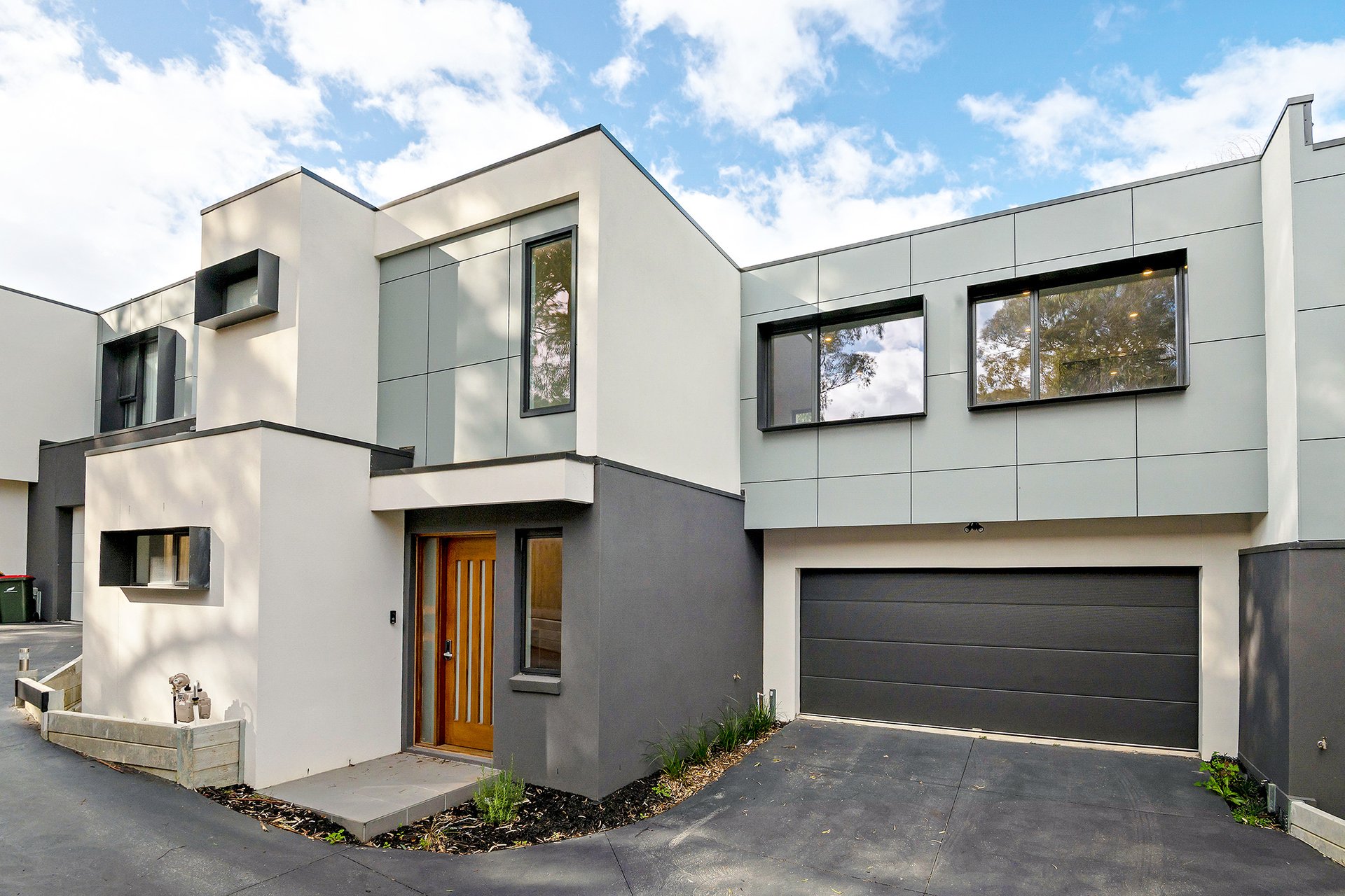 Property Gallery Thumbnail 8