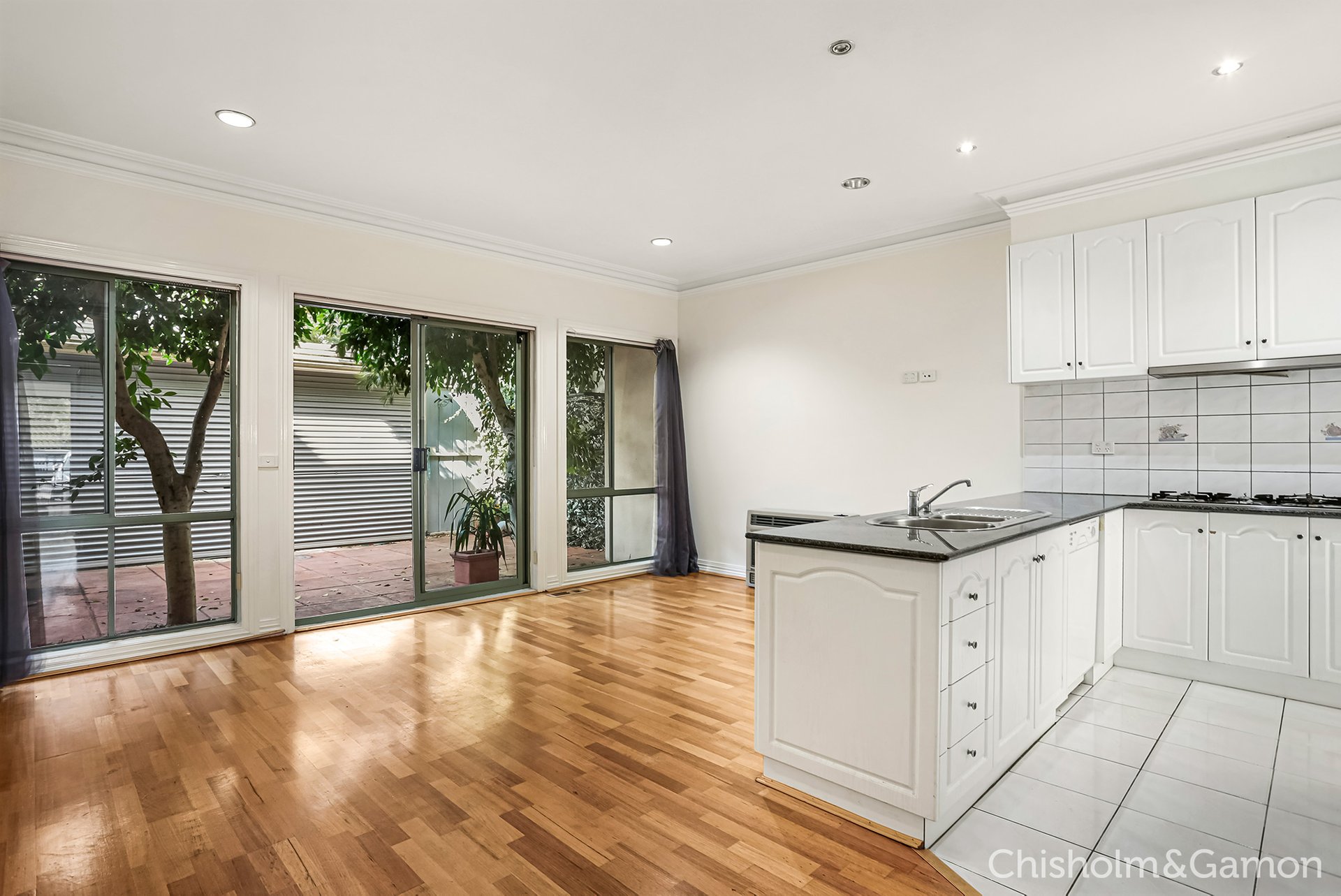 223 Cecil Street, South Melbourne image 2