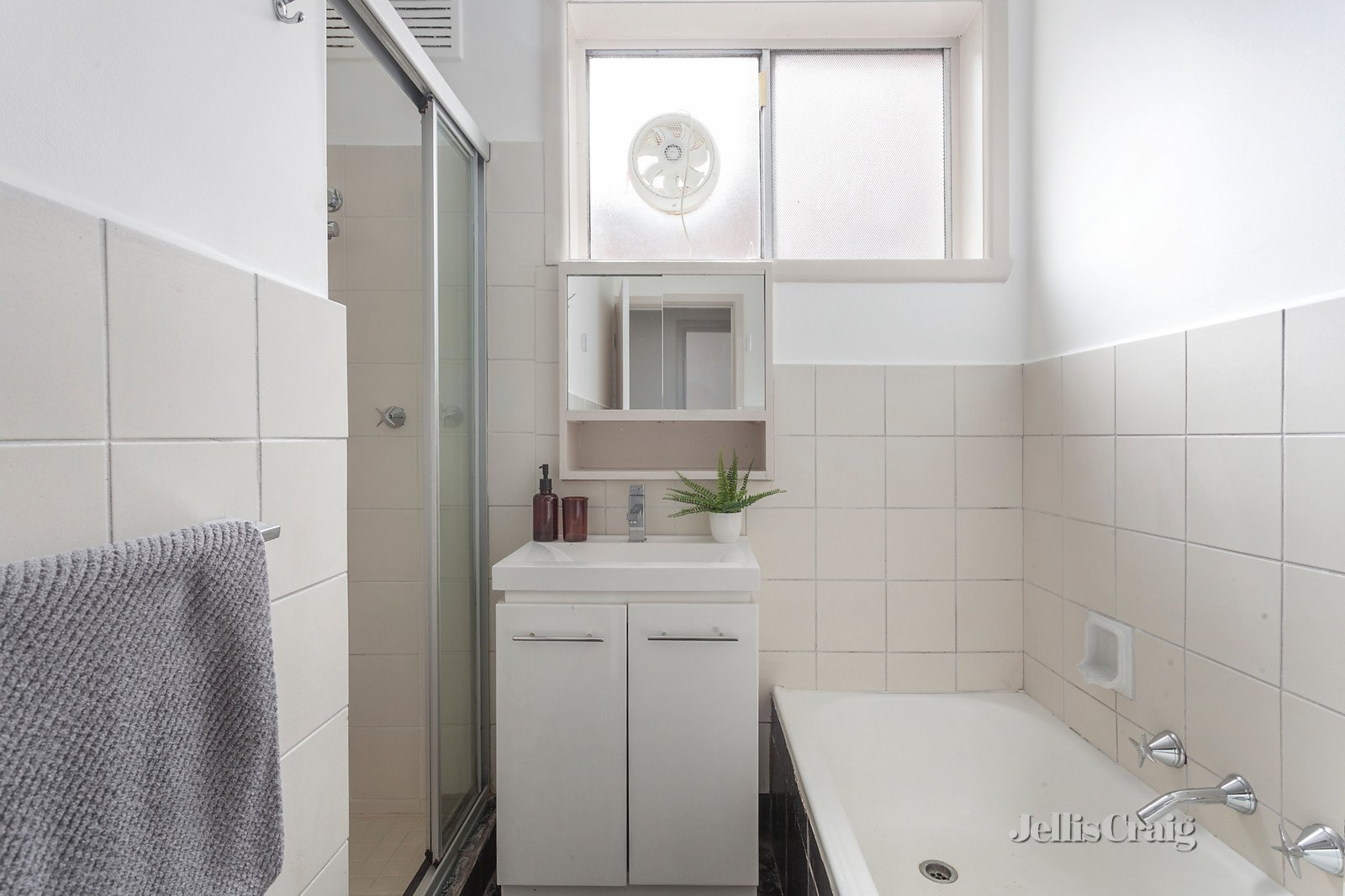 2/23 Elizabeth Street, Bentleigh East image 13