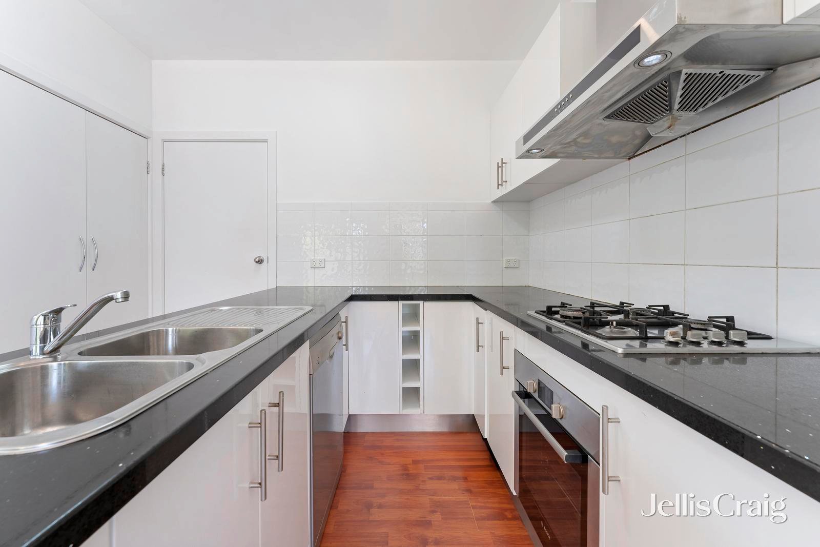 2/23 Ian Crescent, Mitcham image 5