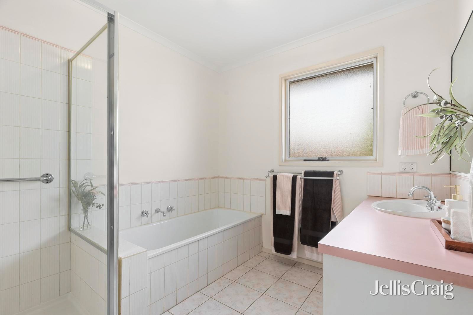 2/23 Karingal Street, Croydon North image 6