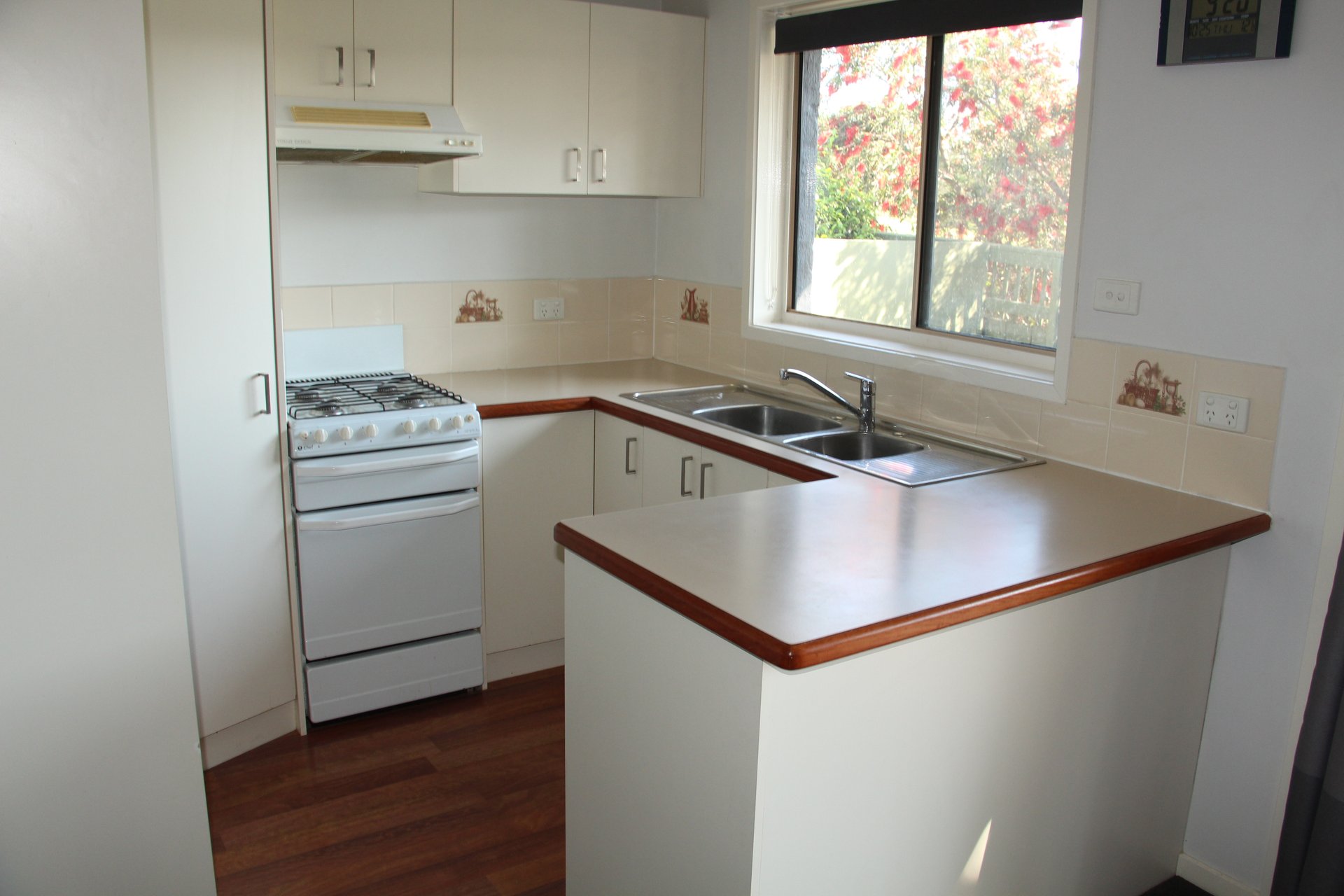 2/23 Kett Street, Nunawading image 4