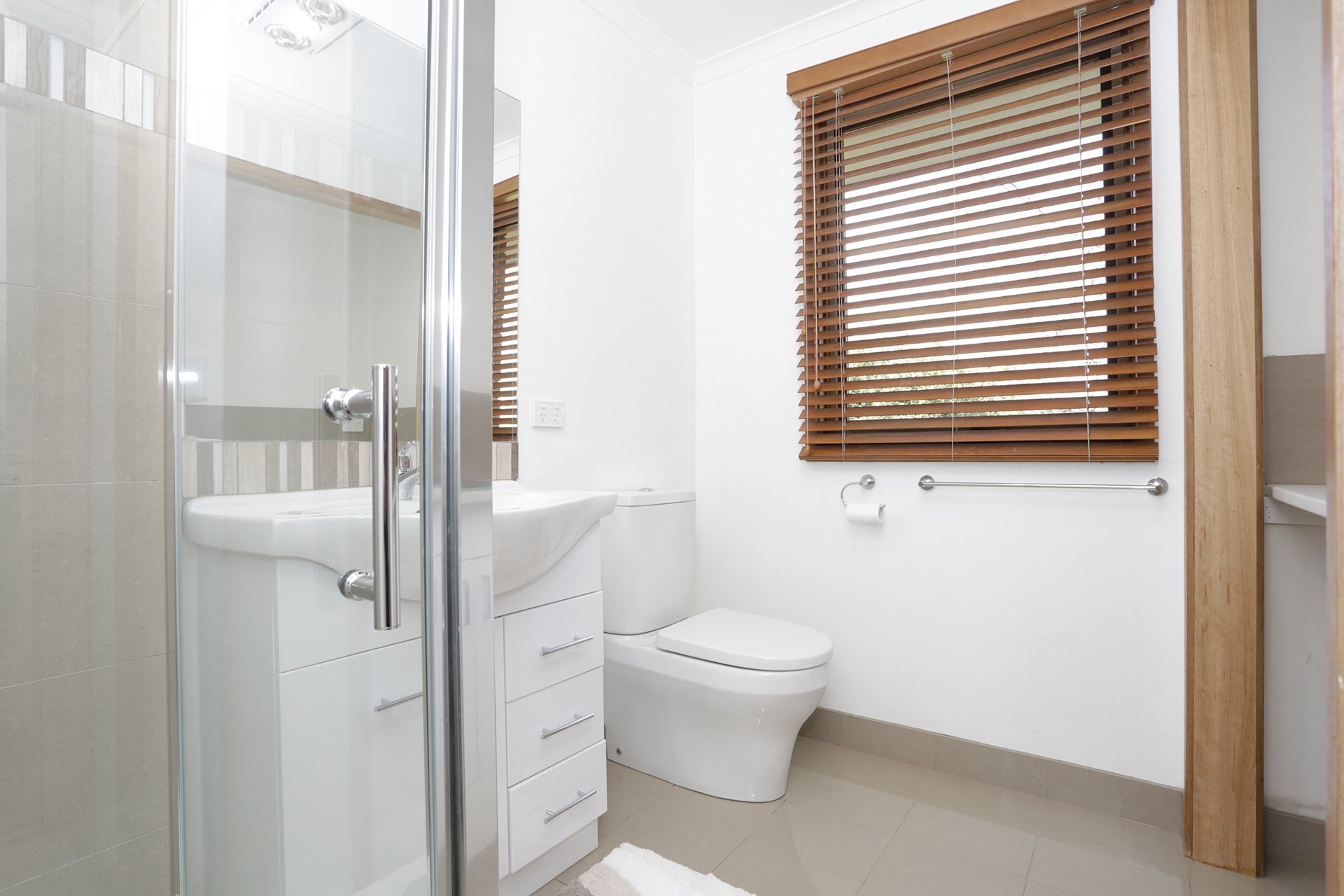 2/23 Koonung Road, Blackburn North image 6