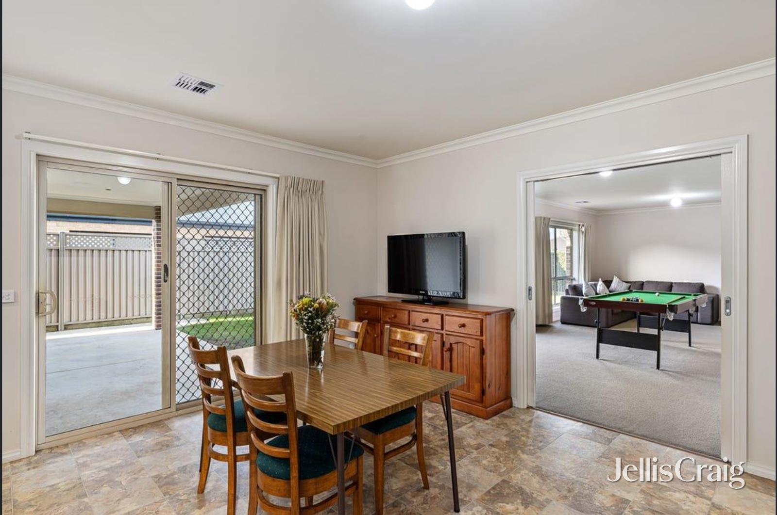 223 Kossuth Street, Sebastopol image 11