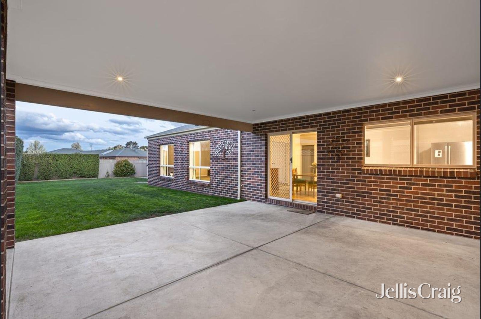 223 Kossuth Street, Sebastopol image 15