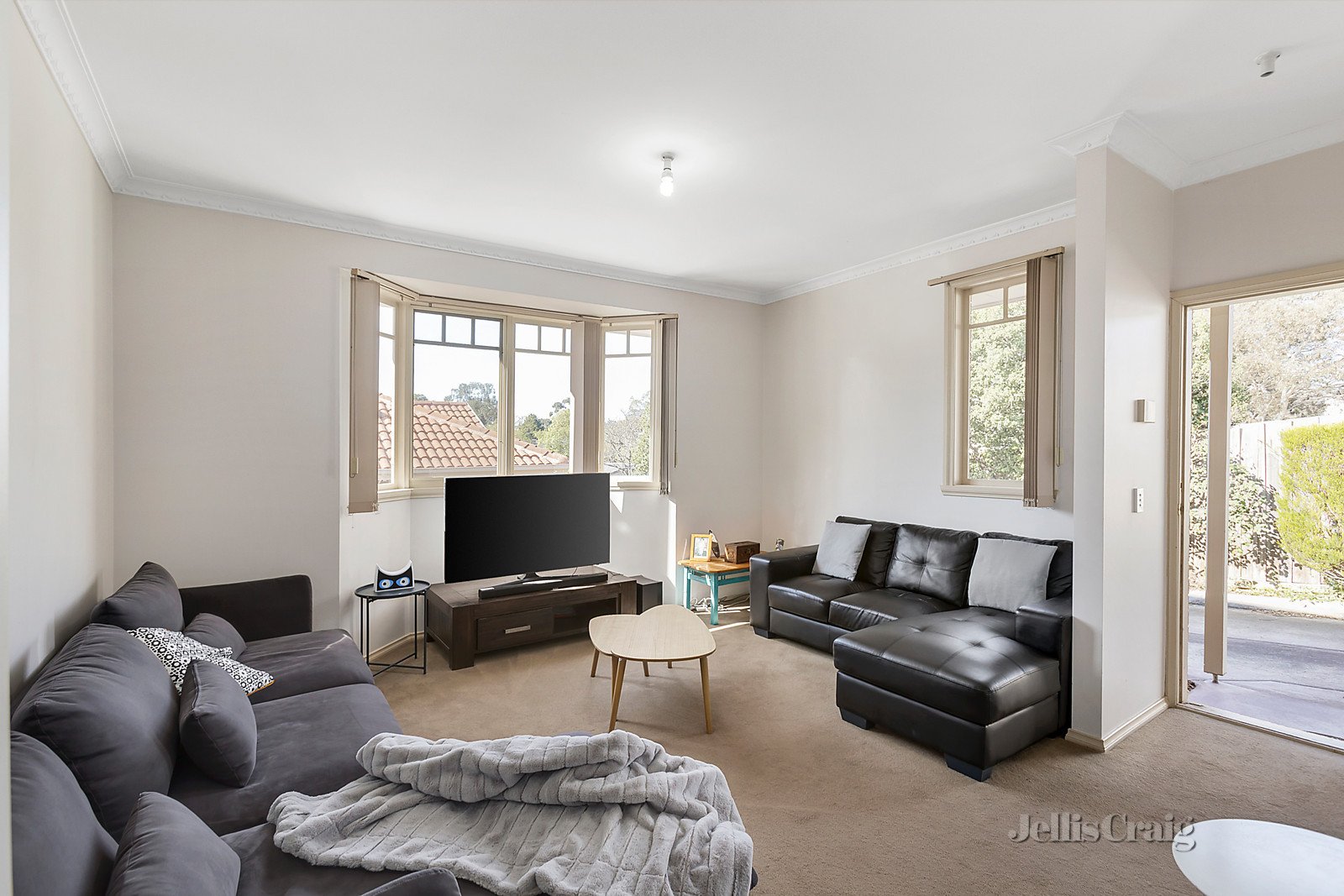 2/23 Lorimer Street, Greensborough image 2