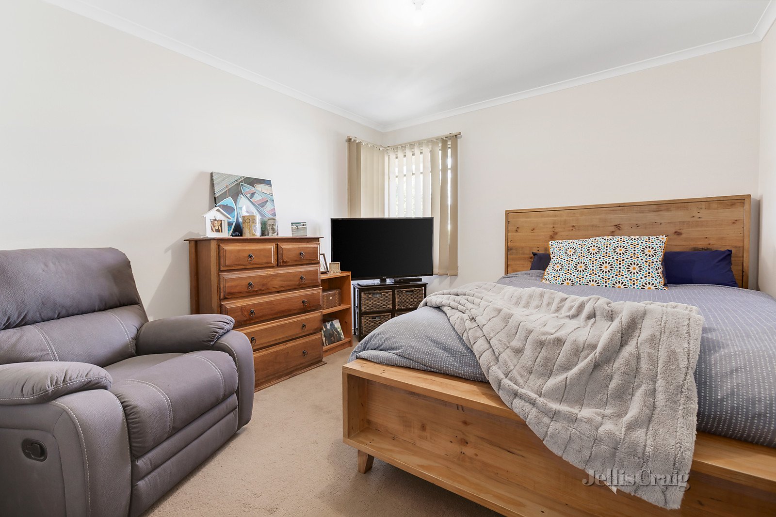 2/23 Lorimer Street, Greensborough image 5