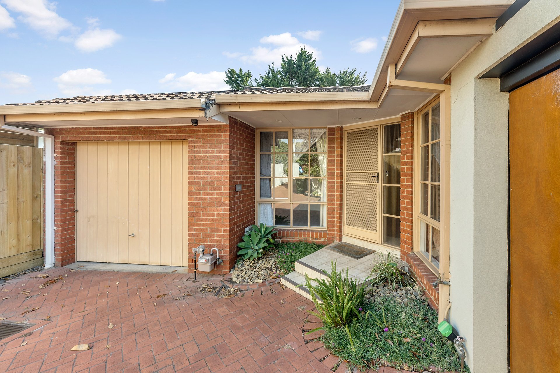 Property Gallery - Main Image