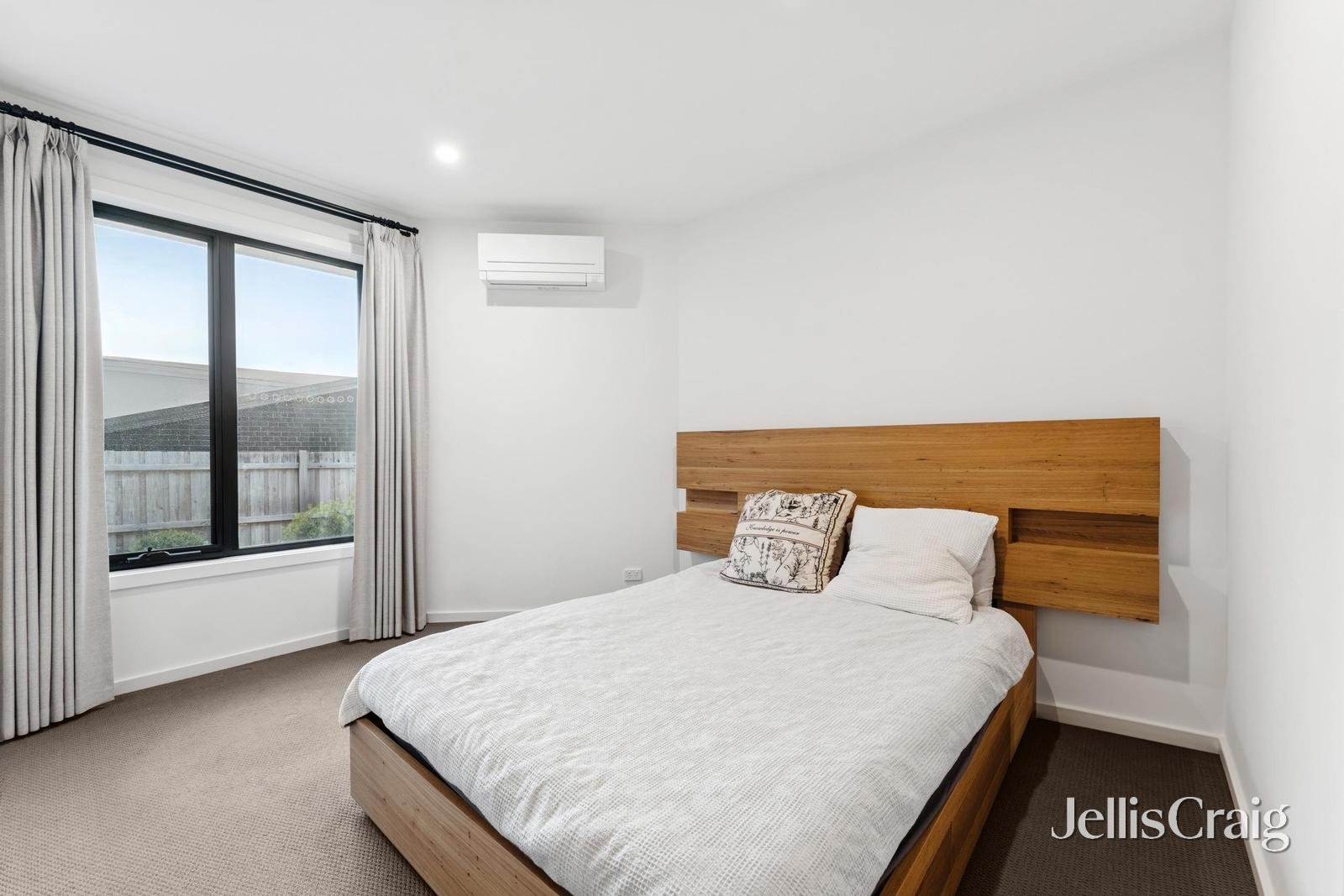 2/23 Thea Grove, Doncaster East image 11