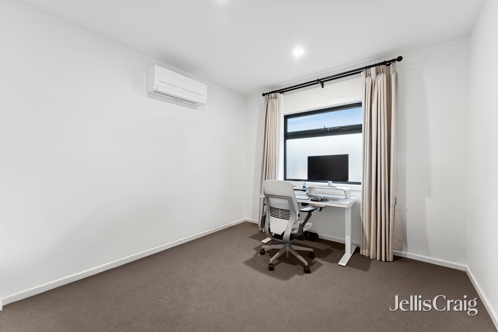 2/23 Thea Grove, Doncaster East image 14