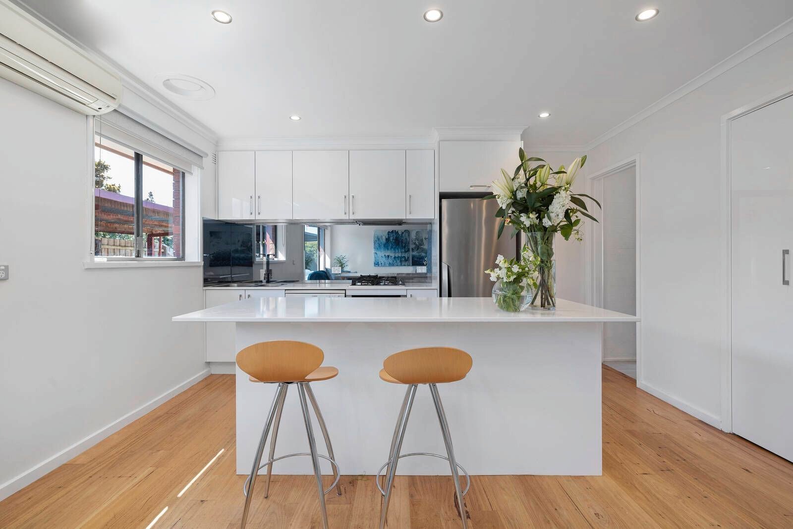 2/23 Wilson Street, Highett image 2