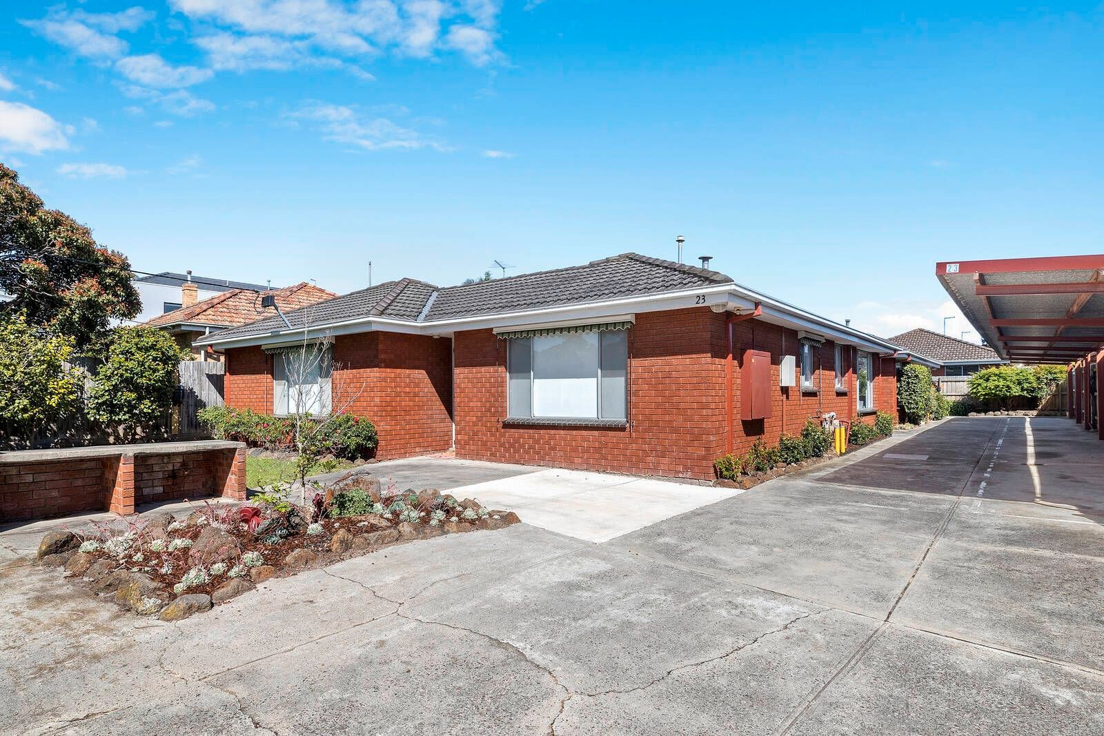 2/23 Wilson Street, Highett image 1