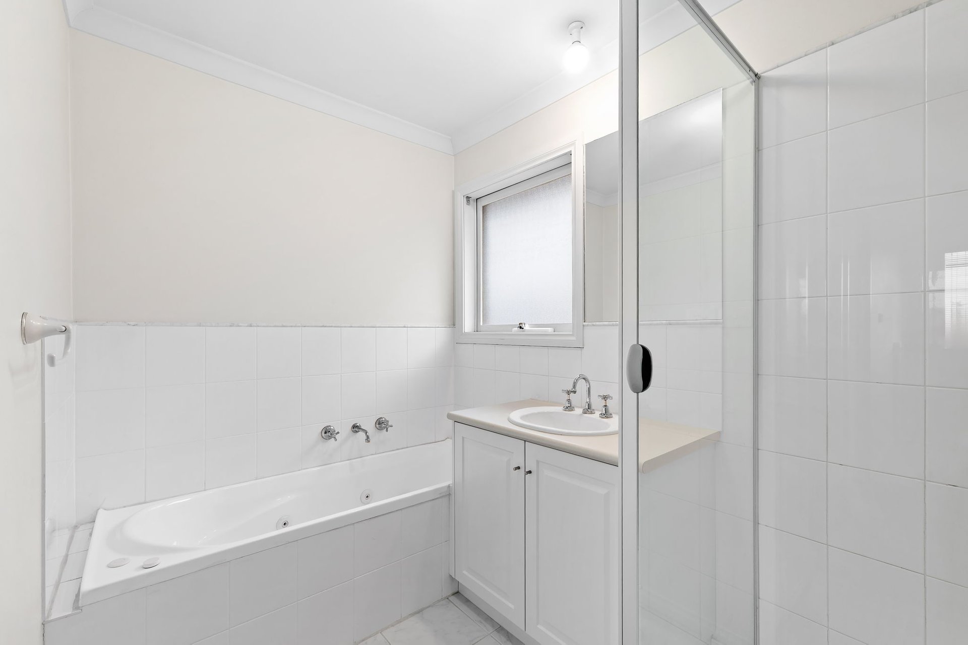 2/230 Bulleen Road, Bulleen image 6