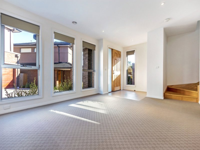 2/231 Dorking Rd, Box Hill North image 4