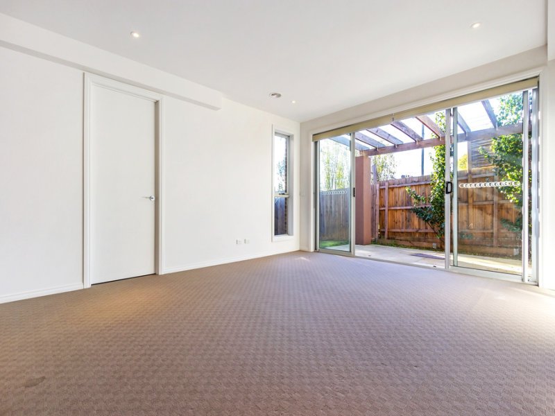 2/231 Dorking Rd, Box Hill North image 5