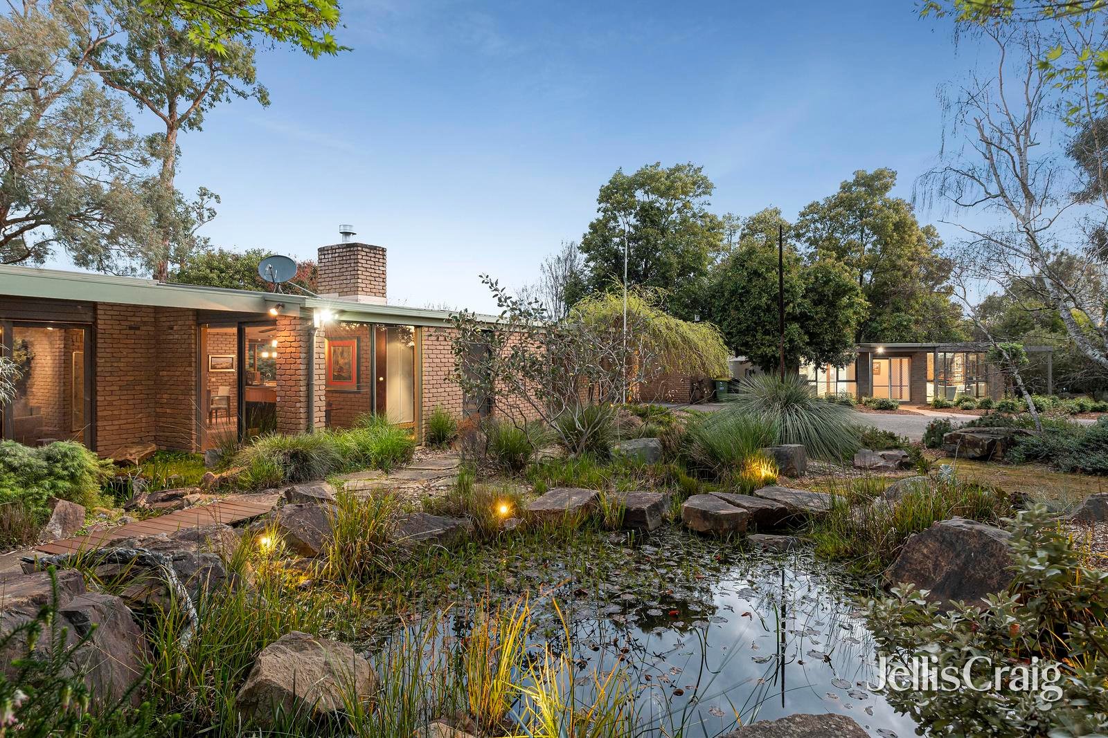 2/232 Cambridge Road, Kilsyth image 2