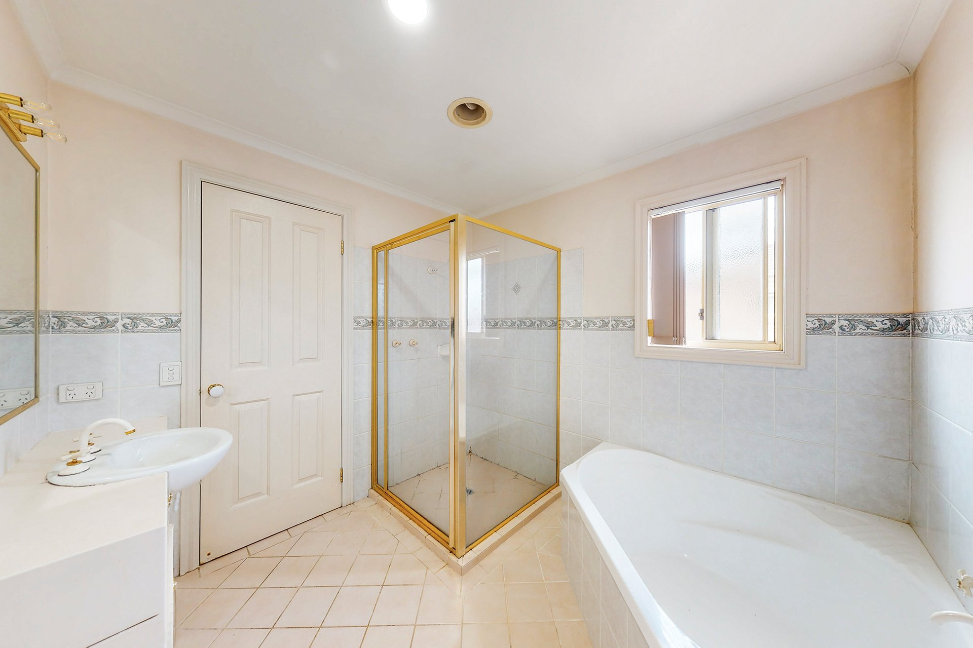 2/234 Cumberland Road, Pascoe Vale image 9