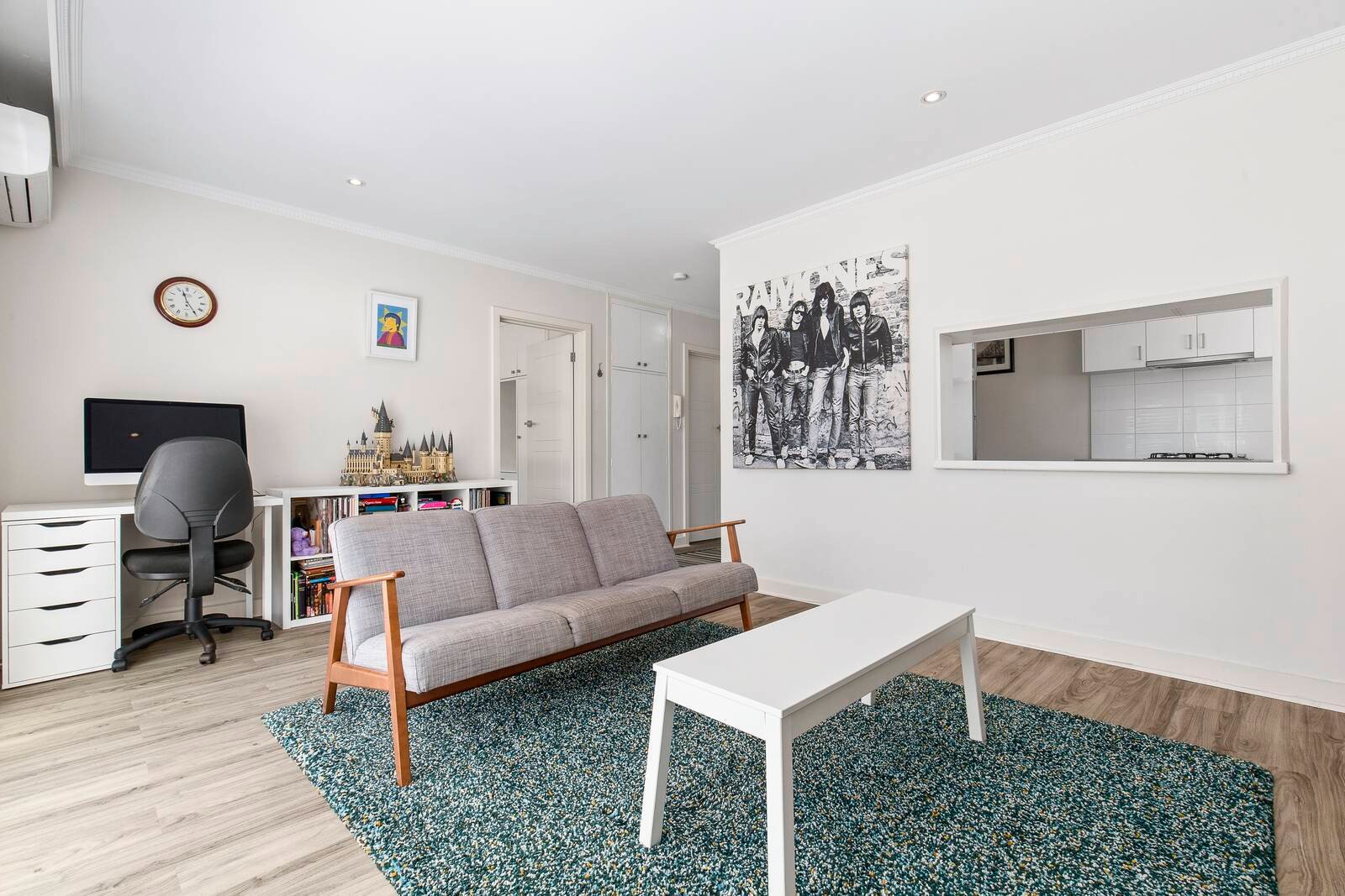 Property Gallery Thumbnail 3