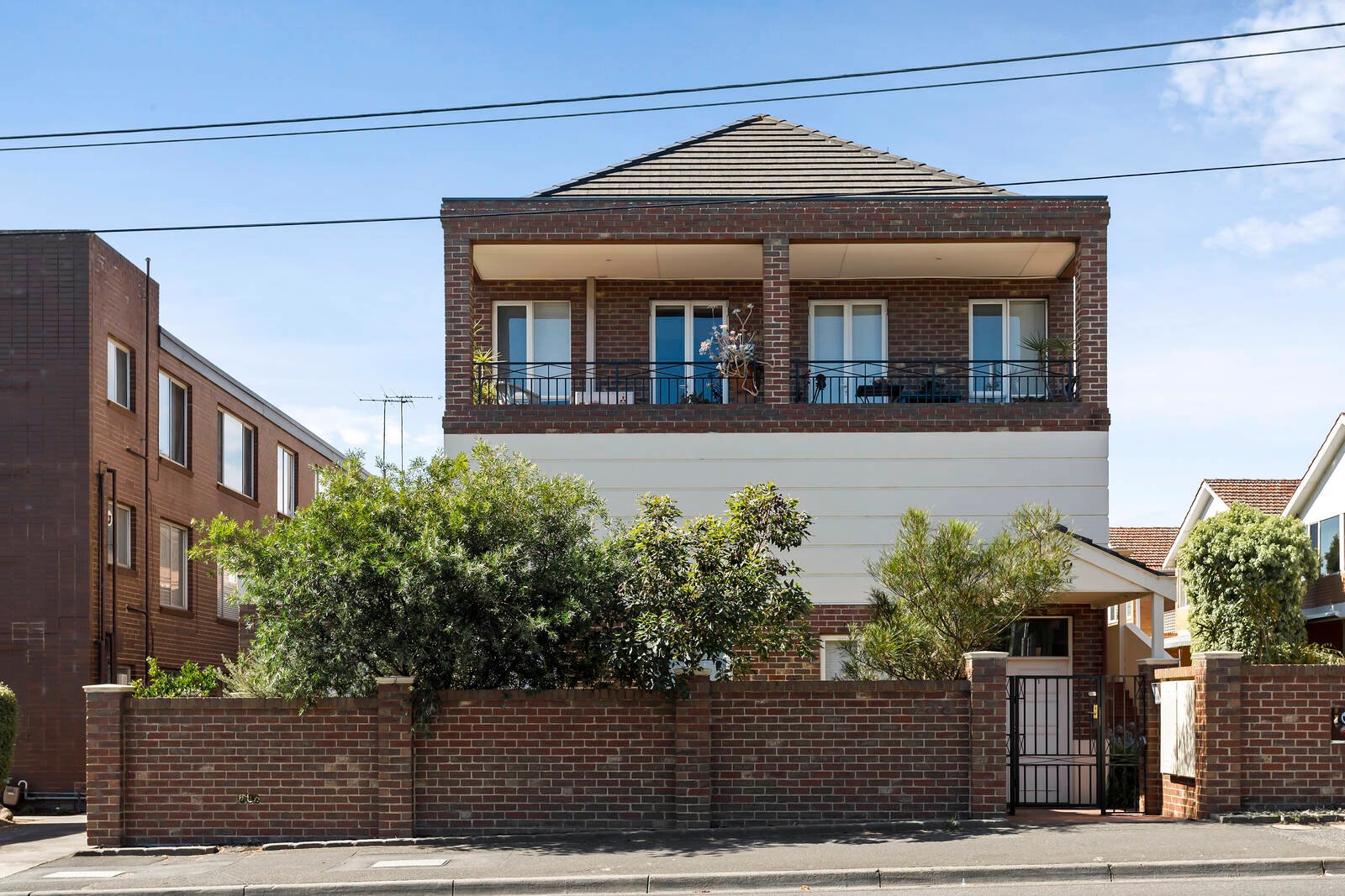 Property Gallery Thumbnail 9