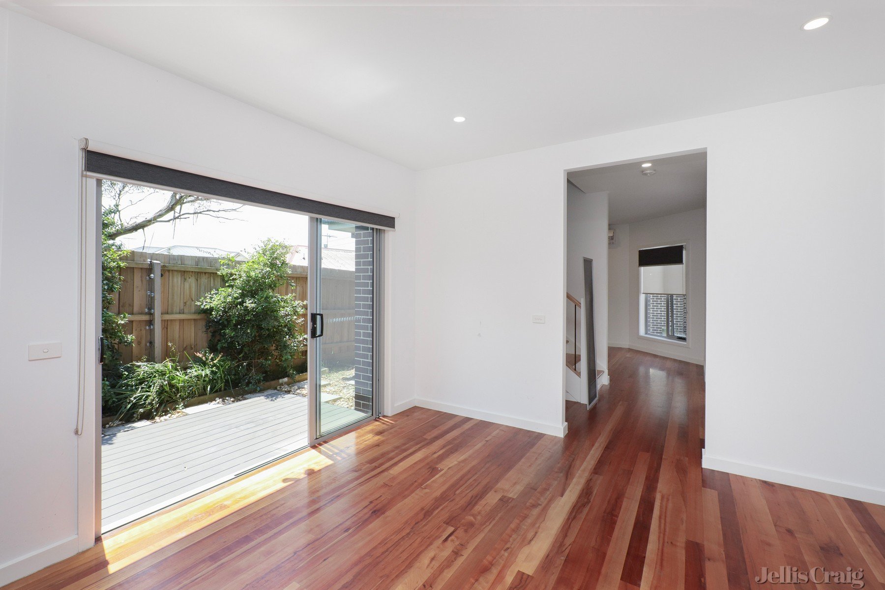 2/239A Victoria Road, Northcote image 3