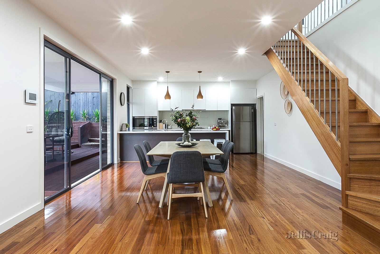 2/24 Alban Street, Montmorency image 4