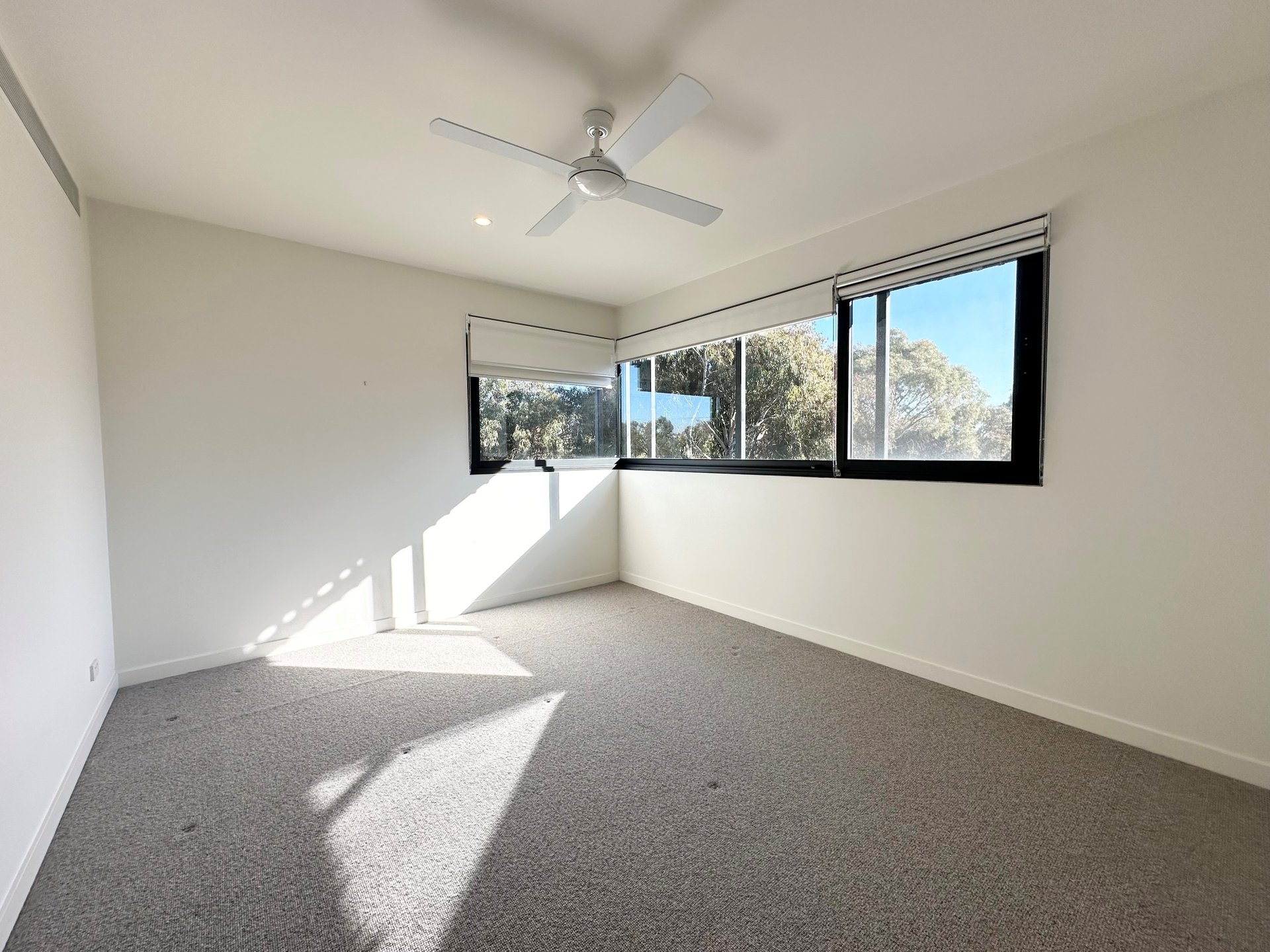 224 Beavers Road, Northcote image 3