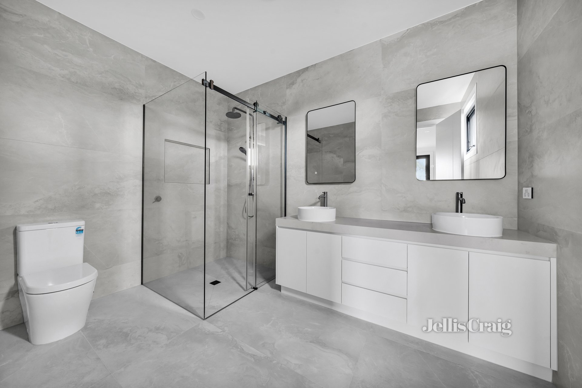 2/24 Blue Hills Avenue, Mount Waverley image 7