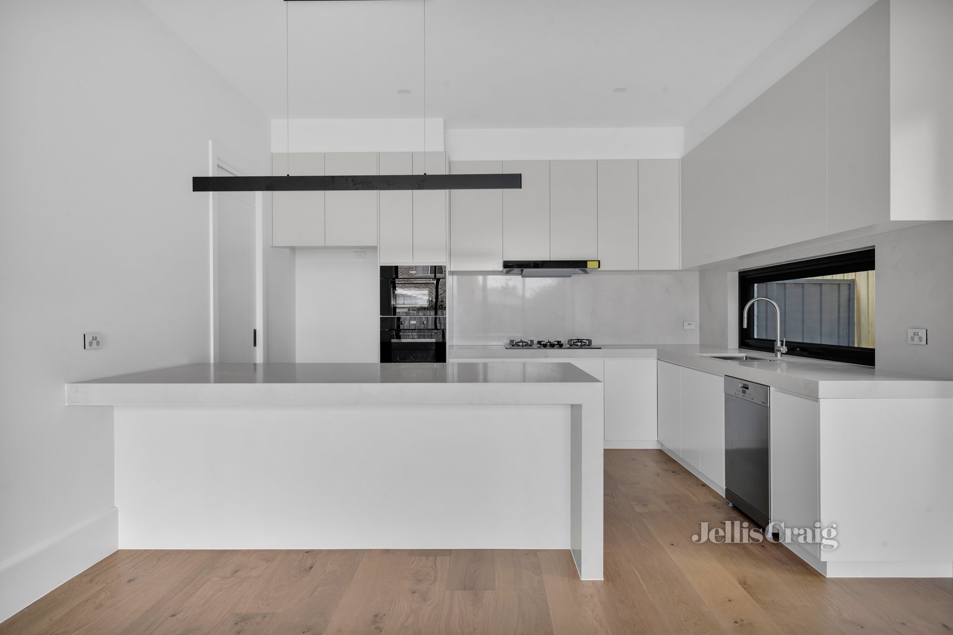 2/24 Blue Hills Avenue, Mount Waverley image 2