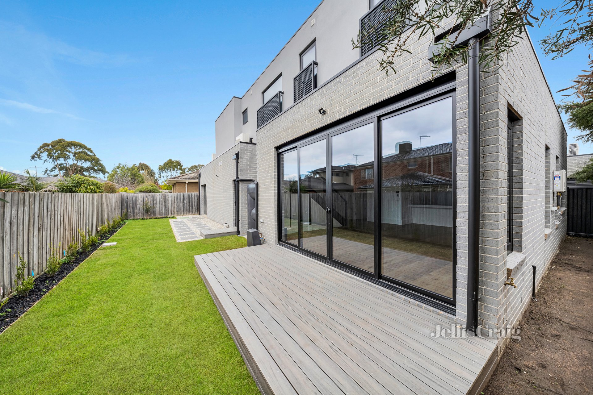 2/24 Blue Hills Avenue, Mount Waverley image 11