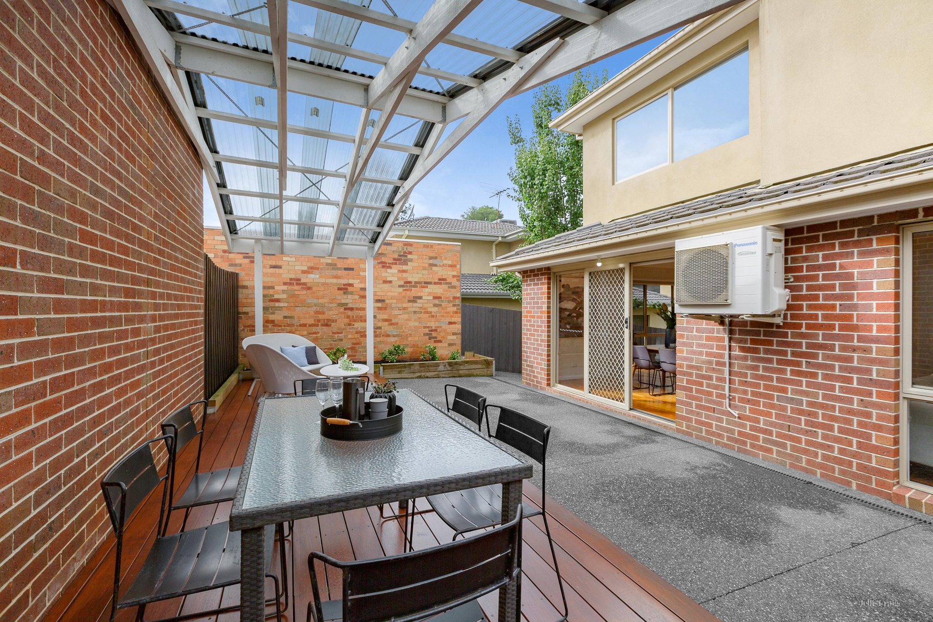 2/24 Boronia Grove, Doncaster East image 6