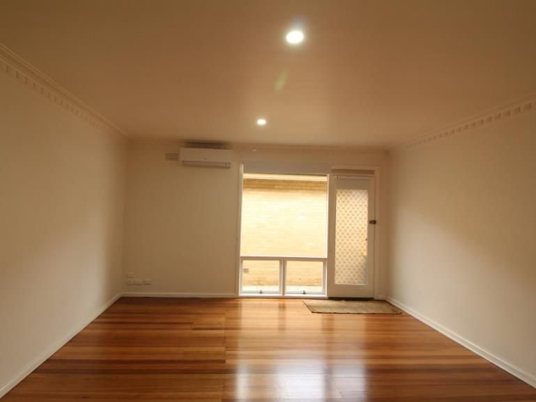 2/24 Bostock Avenue, Manifold Heights image 2