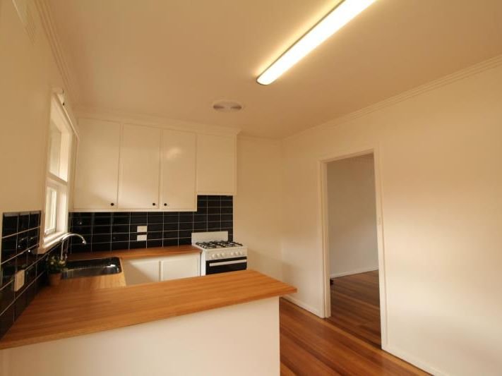 2/24 Bostock Avenue, Manifold Heights image 4