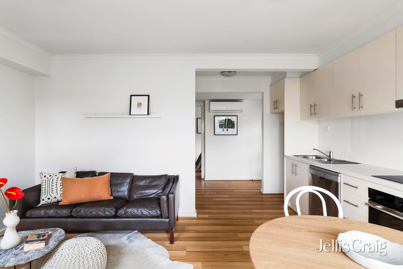 2/24 Como Street, Alphington image 3