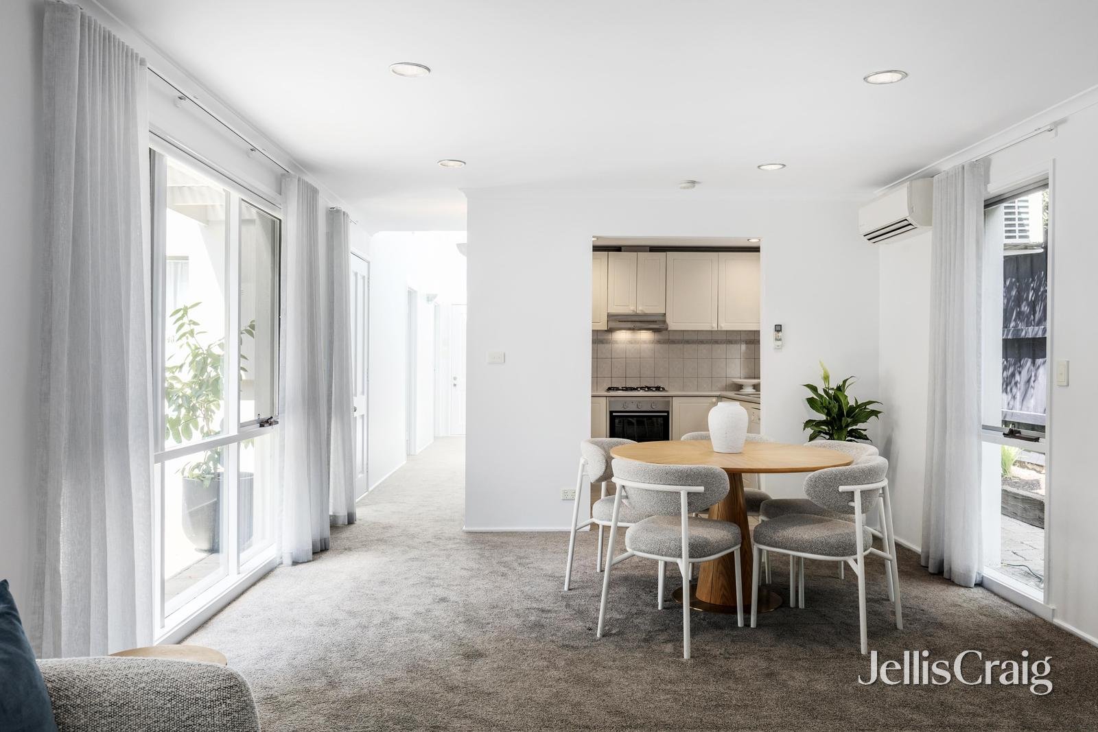 2/24 Disraeli Street, Kew image 4