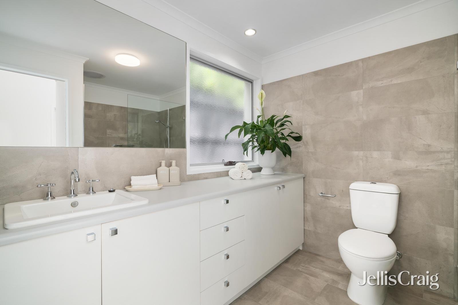 2/24 Disraeli Street, Kew image 7