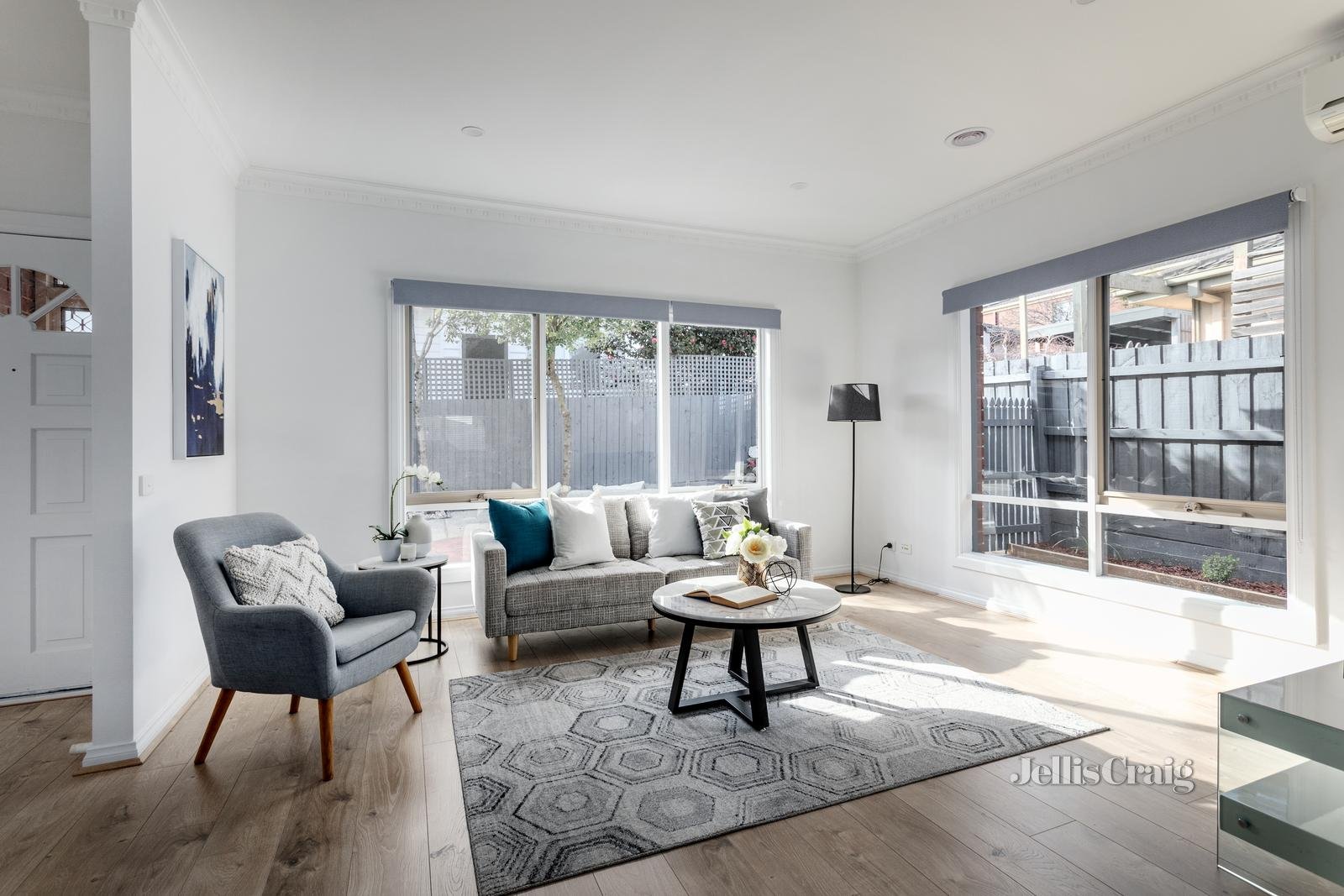 2/24 Fromer Street, Bentleigh image 3