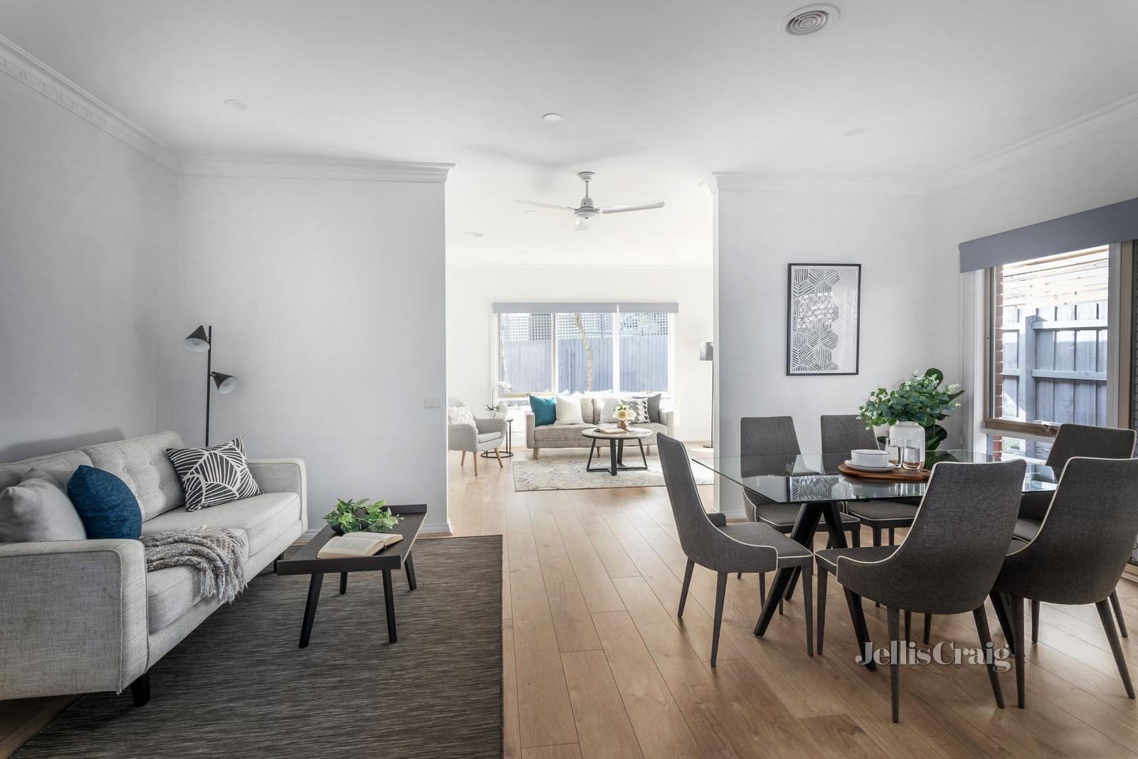 2/24 Fromer Street, Bentleigh image 5