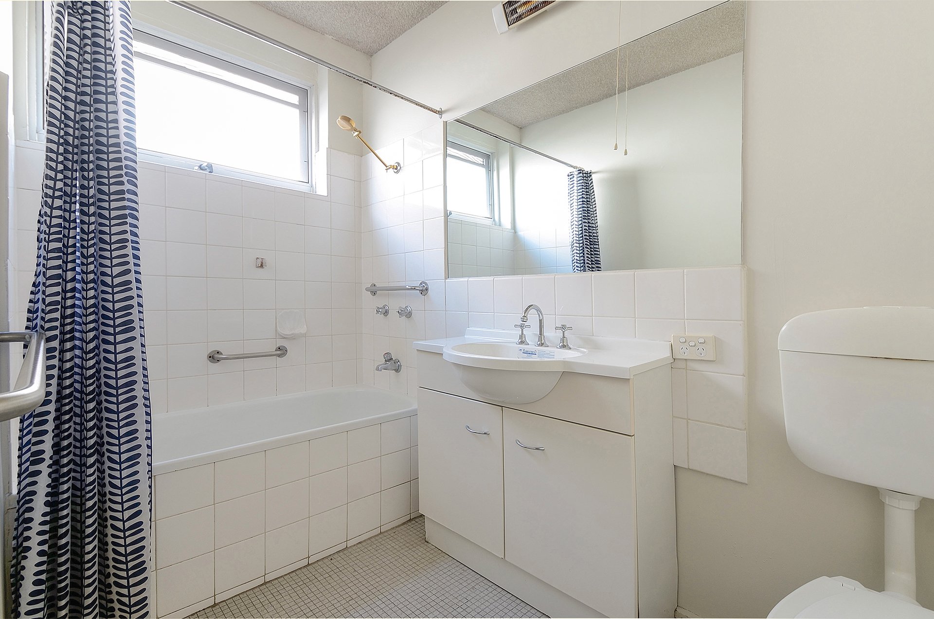 2 / 24 Garfield Street CHELTENHAM