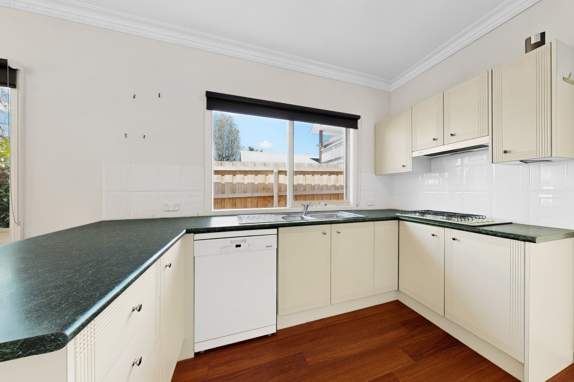 2/24 Moore Street, Box&nbsp;Hill&nbsp;South image 2