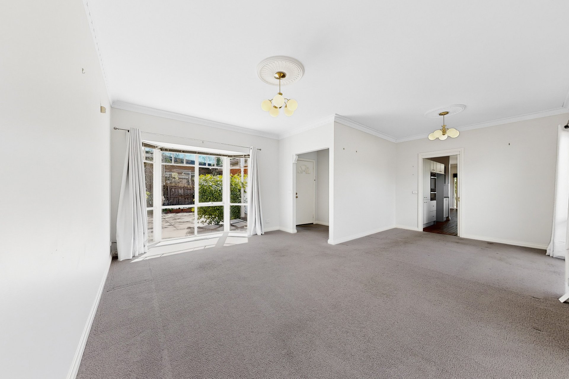 2/24 Moore Street, Box&nbsp;Hill&nbsp;South image 3